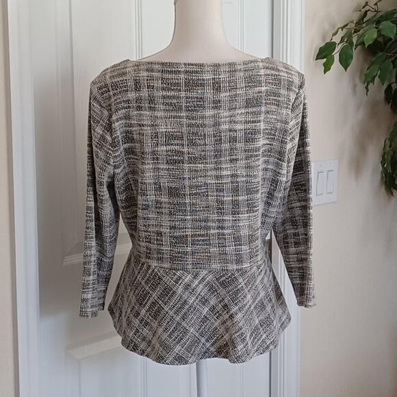 EUC Ivanka Trump Black and White Tweed Peplum Top Size Large - Picture 5 of 9